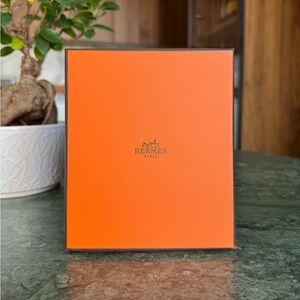 Hermès ⭐️ Empty Square Gift Storage Accessories Box 5 1/4” x 6 1/4” x 1”